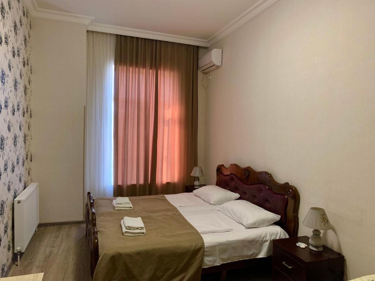 Hotel Red Bridge Kutaisi Exterior photo